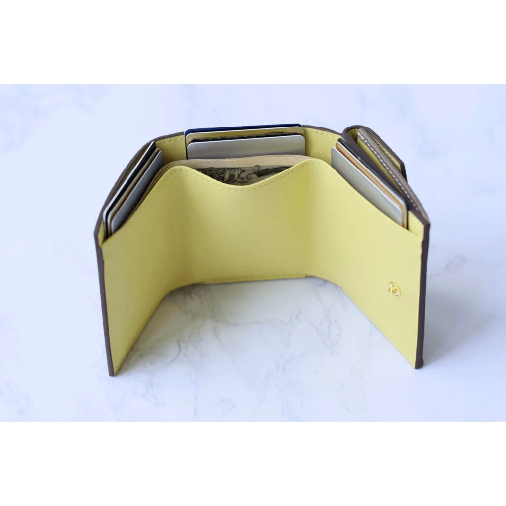 ボナベンチュラ スモールウォレット内側