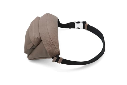 ボナベンチュラのルカナイロンクロスボディバッグ(Luca Nylon Cross Body Bag)